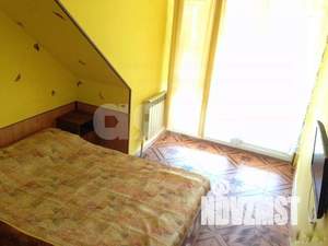 Дом 323м², 3-этажный, участок 3 сот.  