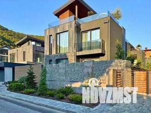 Дом 220м², 2-этажный, участок 7 сот.  