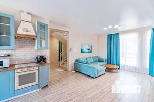 Дом 280м², 2-этажный, участок 10 сот.  