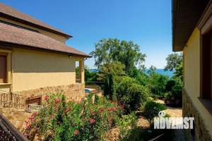 Дом 370м², 2-этажный, участок 12 сот.  