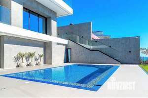 Дом 398м², 3-этажный, участок 7 сот.  