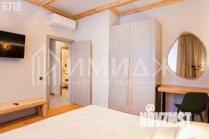 Коттедж 250м², 3-этажный, участок 3 сот.  