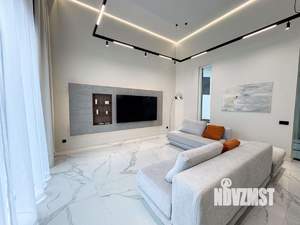 Дом 230м², 3-этажный, участок 3 сот.  