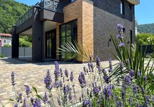 Дом 240м², 2-этажный, участок 5 сот.  