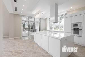 Дом 250м², 2-этажный, участок 8 сот.  