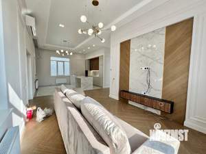 Дом 320м², 2-этажный, участок 10 сот.  