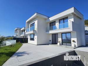 Дом 270м², 2-этажный, участок 7 сот.  