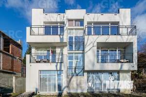 Дом 350м², 3-этажный, участок 7 сот.  
