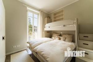 Дом 245м², 2-этажный, участок 8 сот.  