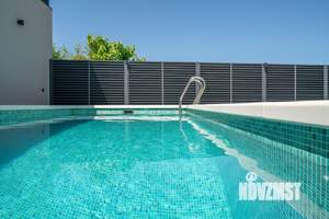 Коттедж 230м², 2-этажный, участок 5 сот.  