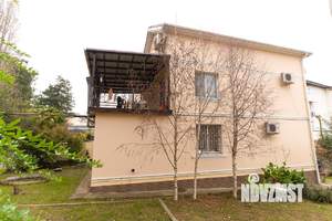 Коттедж 400м², 3-этажный, участок 10 сот.  