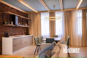 Коттедж 204м², 2-этажный, участок 3 сот.  