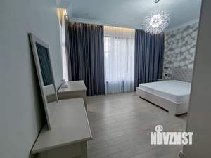 Дом 230м², 2-этажный, участок 4 сот.  