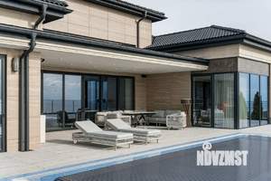 Дом 243м&sup2;, 2-этажный, участок 6 сот.  