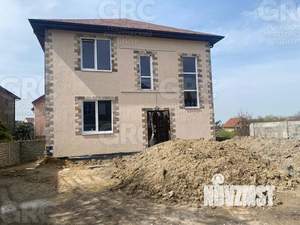 Коттедж 300м², 2-этажный, участок 5 сот.  