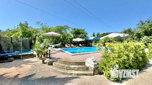 Дом 300м², 3-этажный, участок 13 сот.  