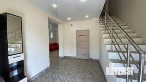 Дом 320м², 3-этажный, участок 6 сот.  
