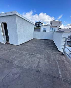 Дом 212м², 3-этажный, участок 4 сот.  