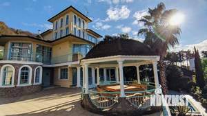 Дом 400м², 3-этажный, участок 16 сот.  