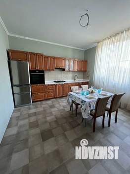 Дом 290м², 2-этажный, участок 7 сот.  