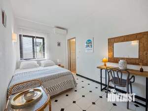 Коттедж 355м&sup2;, 2-этажный, участок 12 сот.  