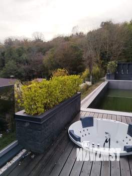 Коттедж 350м², 2-этажный, участок 5 сот.  