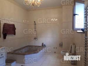 Дом 420м², 3-этажный, участок 11 сот.  