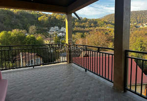 Дом 300м², 3-этажный, участок 5 сот.  