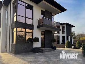 Дом 235м², 3-этажный, участок 7 сот.  