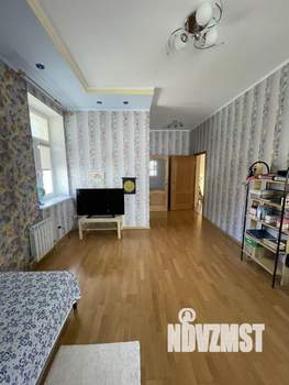 Коттедж 402м², 3-этажный, участок 7 сот.  