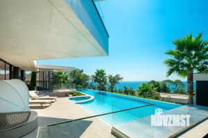 Дом 410м², 2-этажный, участок 10 сот.  