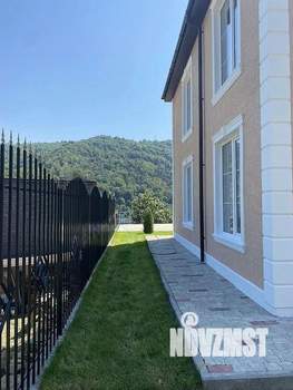 Дом 133м², 2-этажный, участок 3 сот.  