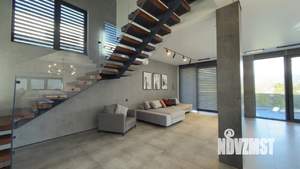 Дом 210м², 2-этажный, участок 6 сот.  