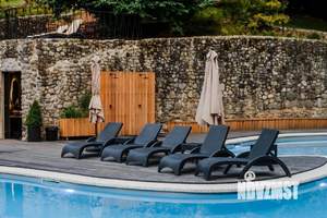 Дом 66м², 2-этажный, участок 6 сот.  