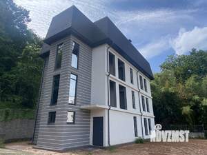 Дом 550м², 3-этажный, участок 7 сот.  