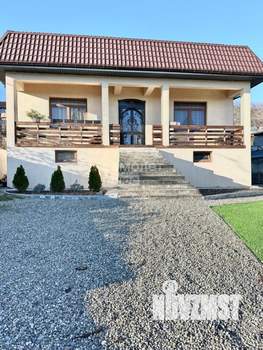 Дом 181м², 2-этажный, участок 6 сот.  