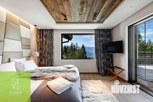 Дом 1600м², 3-этажный, участок 13 сот.  