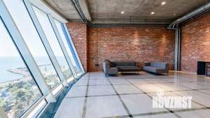 Дом 360м², 3-этажный, участок 9 сот.  