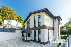 Дом 198м², 2-этажный, участок 4 сот.  