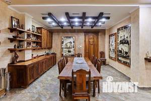 Дом 686м², 2-этажный, участок 8 сот.  