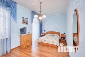Дом 380м², 2-этажный, участок 6 сот.  
