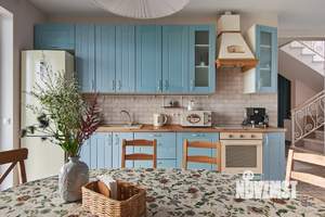 Дом 250м², 2-этажный, участок 6 сот.  