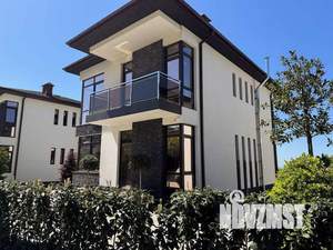 Дом 235м², 3-этажный, участок 7 сот.  