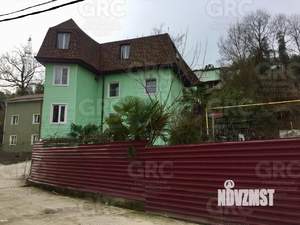 Дом 250м², 3-этажный, участок 5 сот.  