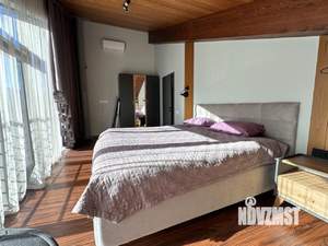 Дом 260м², 3-этажный, участок 3 сот.  