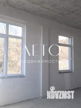 Дом 186м&sup2;, 3-этажный, участок 8 сот.  