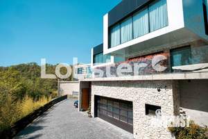 Коттедж 300м², 2-этажный, участок 5 сот.  