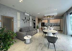 Дом 230м², 2-этажный, участок 6 сот.  