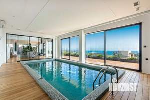 Дом 500м², 3-этажный, участок 15 сот.  