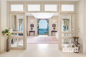 Дом 380м², 3-этажный, участок 16 сот.  